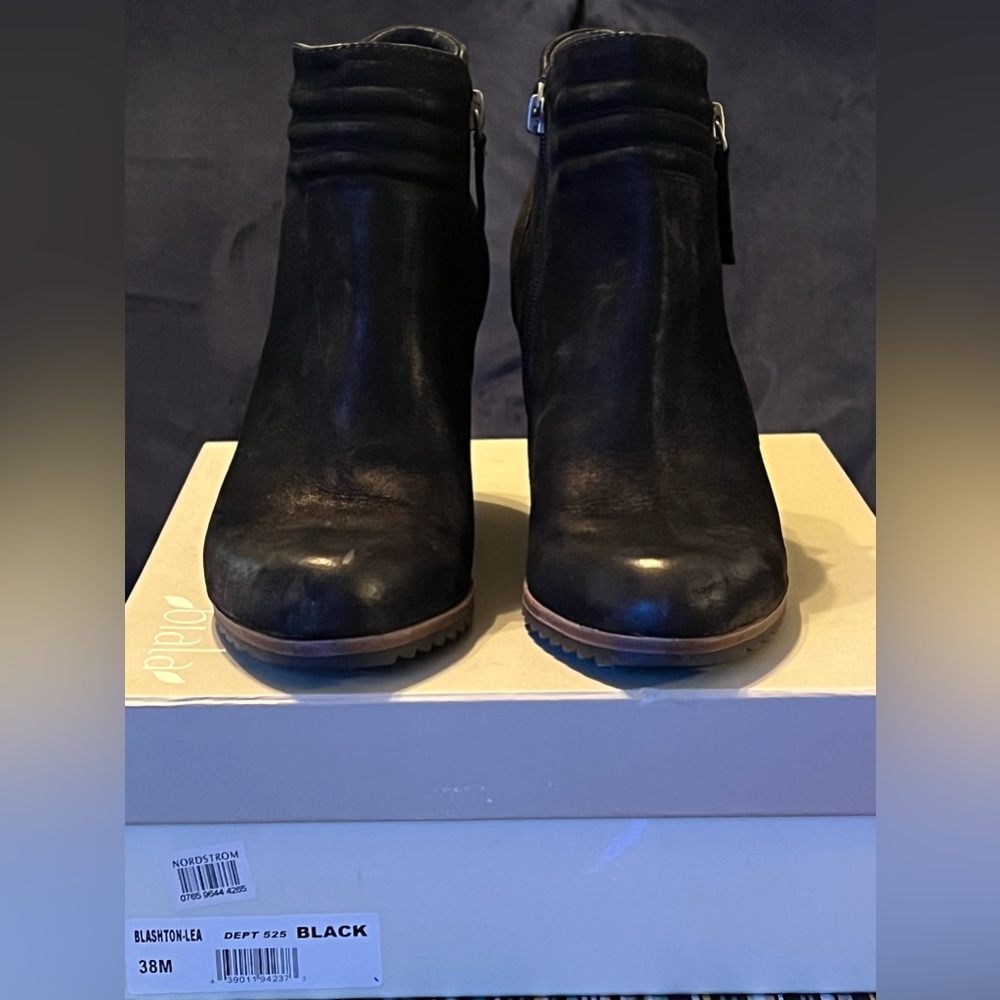 Biala Blashton Bootie| Black Suede| 7.5/38| EUC